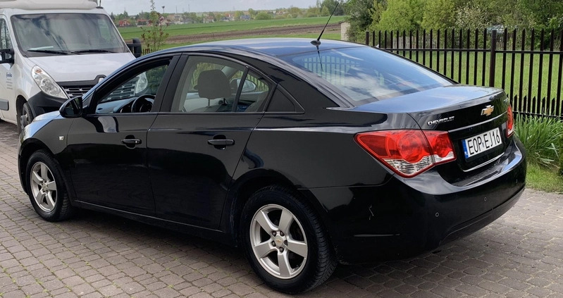 Chevrolet Cruze cena 19900 przebieg: 193000, rok produkcji 2010 z Garwolin małe 407